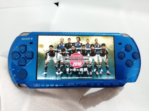 PSP-3000 SONY PSP Playstation Portable Konsole Marine Blau SELTENE FARBE MIT LADEGERÄT - Bild 2 von 14