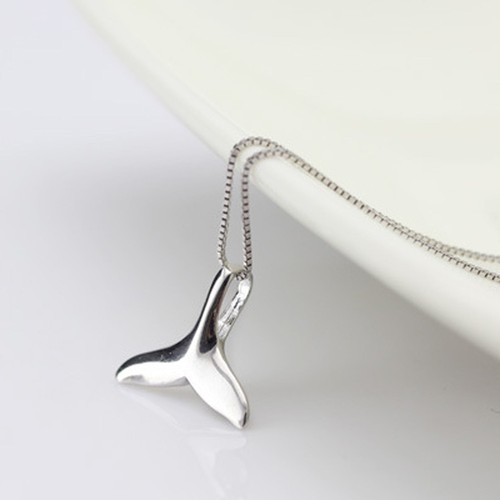 925 Sterling Silver Whale Tail Fish 