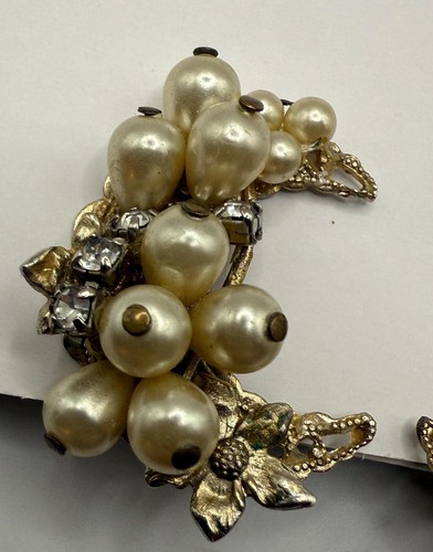 Vintage crescent moon pearl rhinestone filigree clip on earrings - Bild 4 von 10