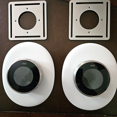 One Pair (2) Nest Learning Thermostats (2nd Gen Model 02A) in Great Condition