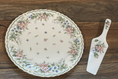 Andrea Sadek AMIEL Exceed Bon Porcelain Floral Cake Plate & Server by KEITO