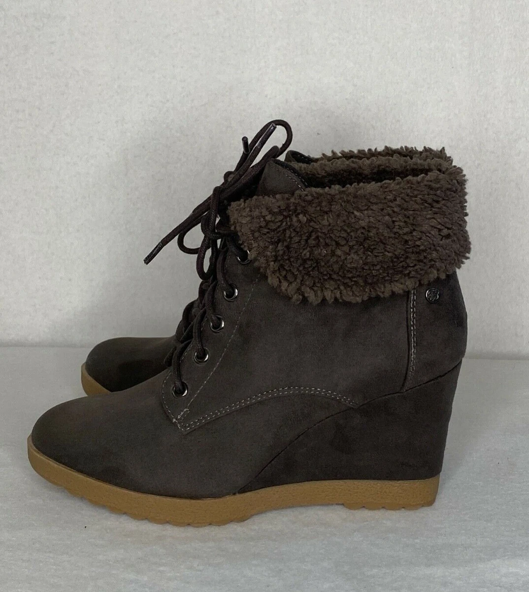 Dana buchman wedge clearance boots