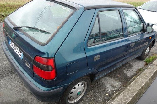 Luna trasera izquierda SKODA FELICIA PHASE 2 6U0845025A - Imagen 3 de 8