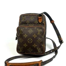 Excellent condition Louis Vuitton Mini Amazon M45238 TH8904 Monogram LV shoulder