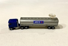 Plataformas de dirección Hot Wheels Kenworth K100 años 80 semi cabina con remolque cisterna Arco