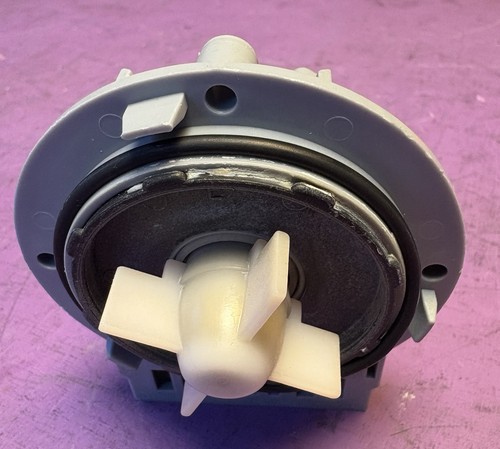 CANDY GVS 148DC3B-80 Waschmaschine Ablaufpumpe Askoll M323 41019104