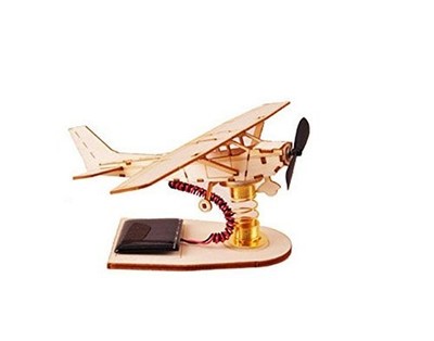 Youngmodeler Schreibtisch Holzmontage Modellbausätze. (Solarlichtflugzeug) von Young