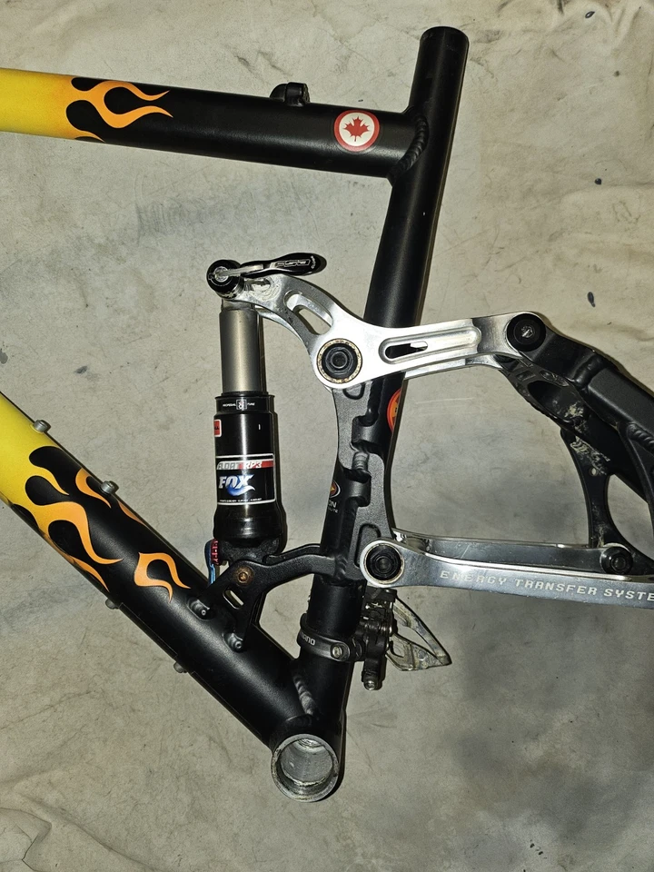 2007 Rocky Mountain ETSX-70 MTB Rare Flame Paint Job with Fox shock - image 3 of 4