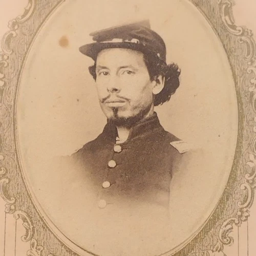 Antique CDV Unknown Union Soldier Photo 3 1/8 X 2 5/16 Inches