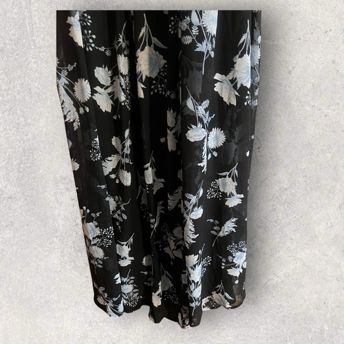 Torrid Black & Blue Floral Maxi Chiffon Pleated Dress Sz 4 - Picture 3 of 9