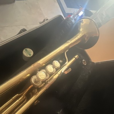 Bundy Bb 3-Valve Piston Trumpet Brass Finish w/ Case Mouthpiece Water Key