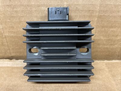 2012 Kawasaki Ninja 650 EX650 Voltage regulator rectifier OEM #82422