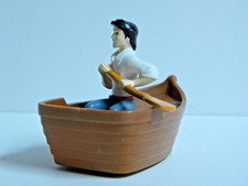 Little Mermaid 1996 Eric Paddling Boat Action Figure McDonalds Happy Meal Toy