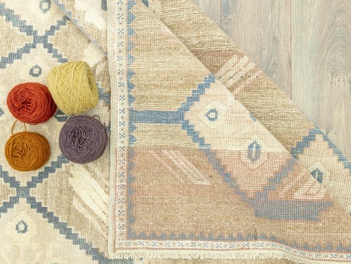 Vintage Turkish Oushak Rug –5'5"x8'7"– Hand-Knotted Wool Tribal Geometric Carpet - Picture 13 of 14