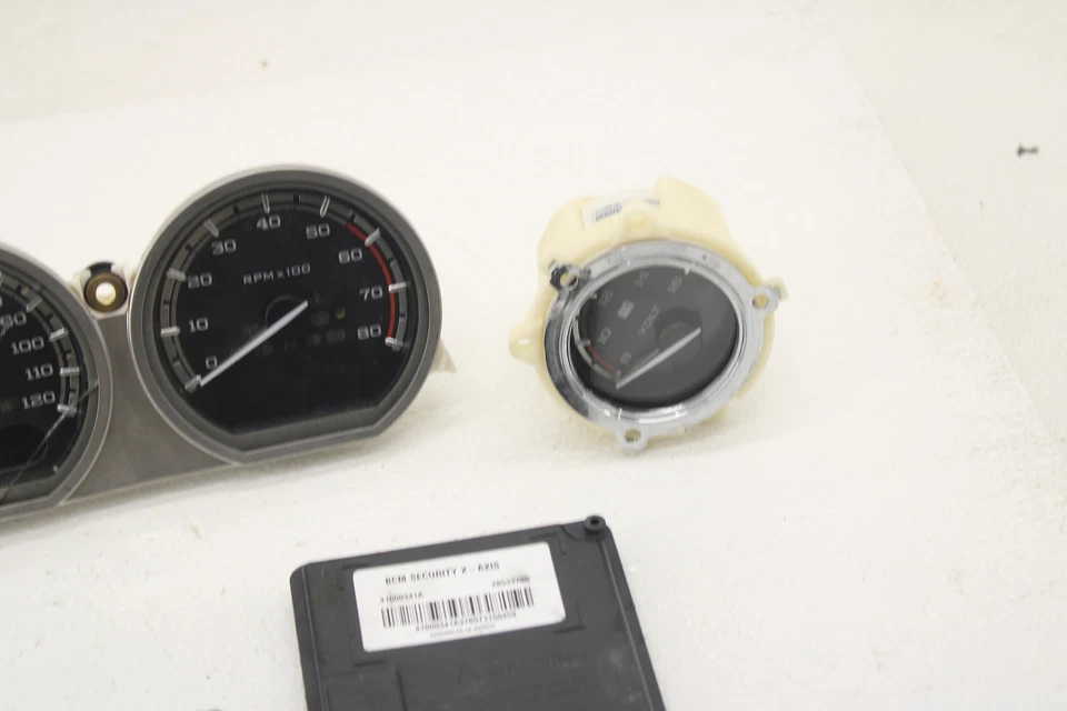 Harley Davidson Street Glide 2017-2018 velocímetro voltaje de aceite ECU BCM conjunto Foto 4 de 4