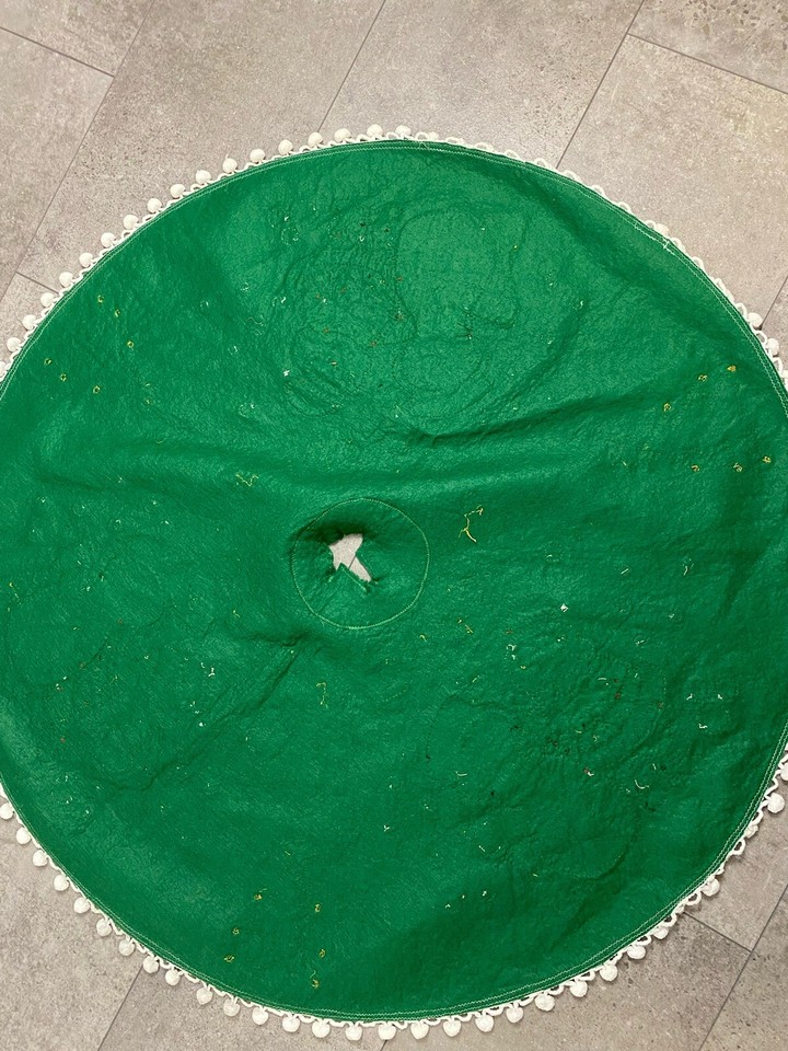 Vintage Bucilla Felt Handmade Christmas Tree Skirt Noel Santa Snowman