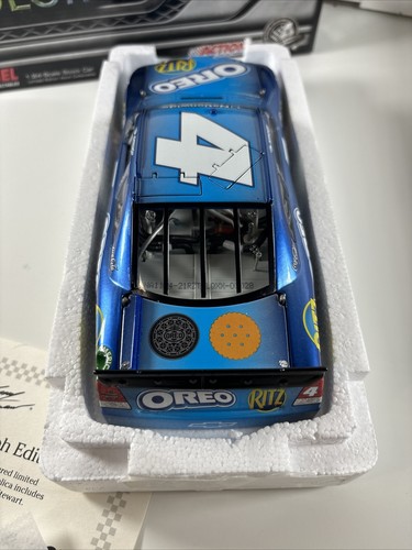 RARO 2012 Tony Stewart #14 Oreo colore liquido 1:24 nuovo con scatola autografato firmato 1 di 64 - Foto 7 di 13