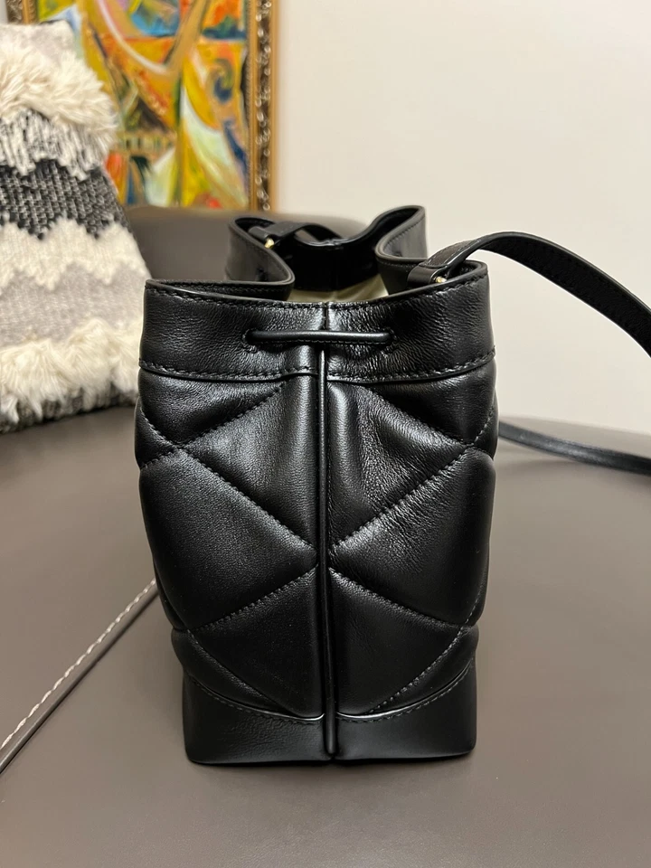 Bolso cubo acolchado con cordón Bally Foto 2 de 4