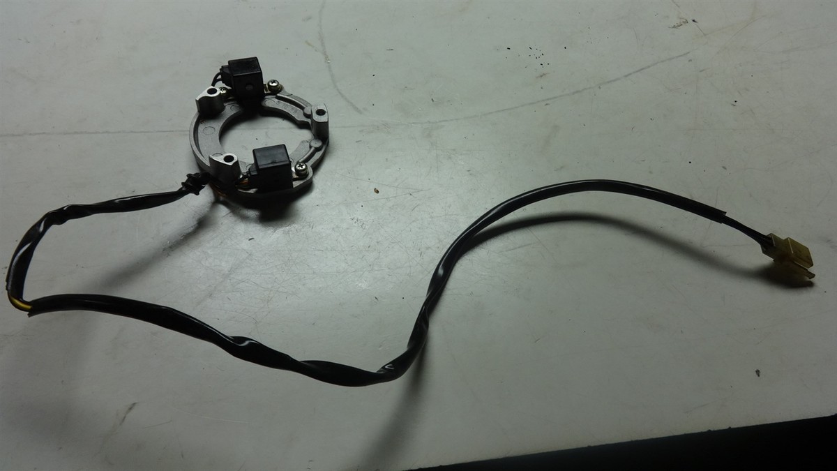 85 KAWASAKI ZX600 GPZ NINJA 600 KM109B ENGINE IGNITION POINT