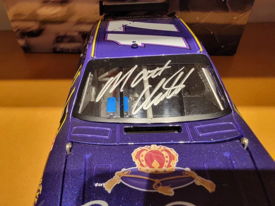 Matt Kenseth #17 Crown Royal 2010 autografiado -1:24th RCCA Elite Fusion Foto 3 de 4