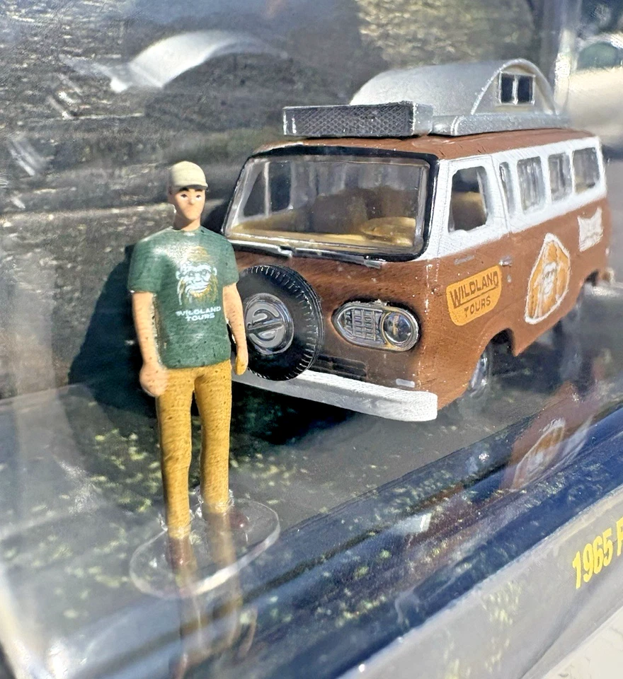 M2 Machines Adventure Awaits 1965 Ford Econoline Camper Van Diorama NEW - Image 4 of 4