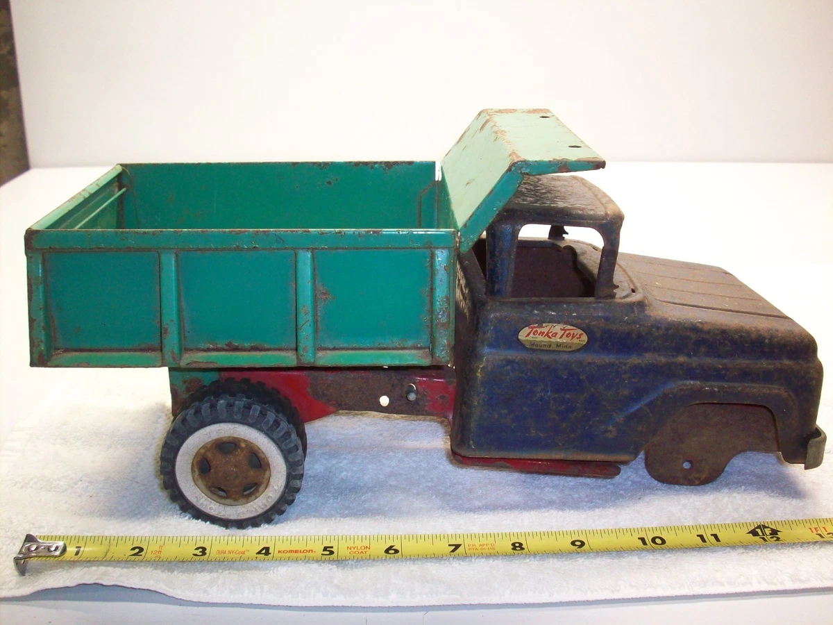 値下げ！激渋ネイビー Tonka Toys ピックアップトラックおまけのケース付 激渋ネイビー Tonka Toys ピックアップトラック ！おまけのケース付き！