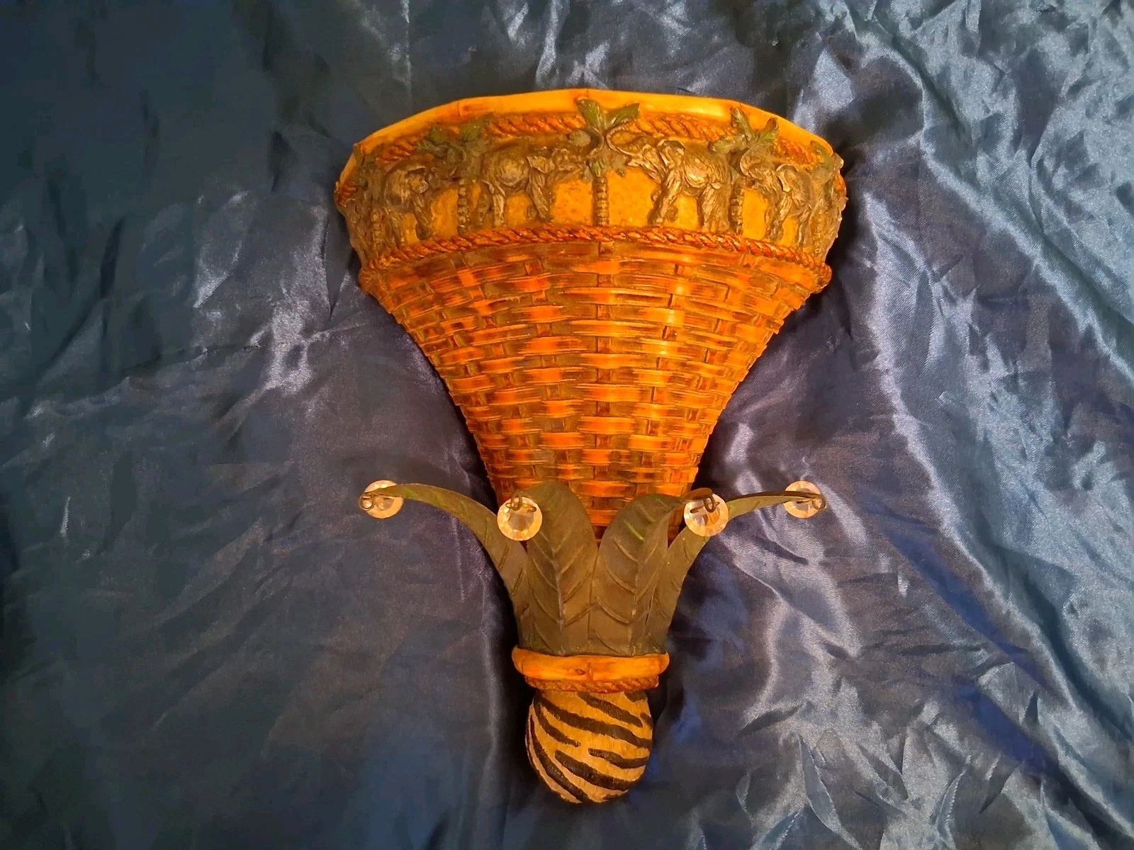 Wall Sconce Shelf With Unique Elephants And Palm Trees Design