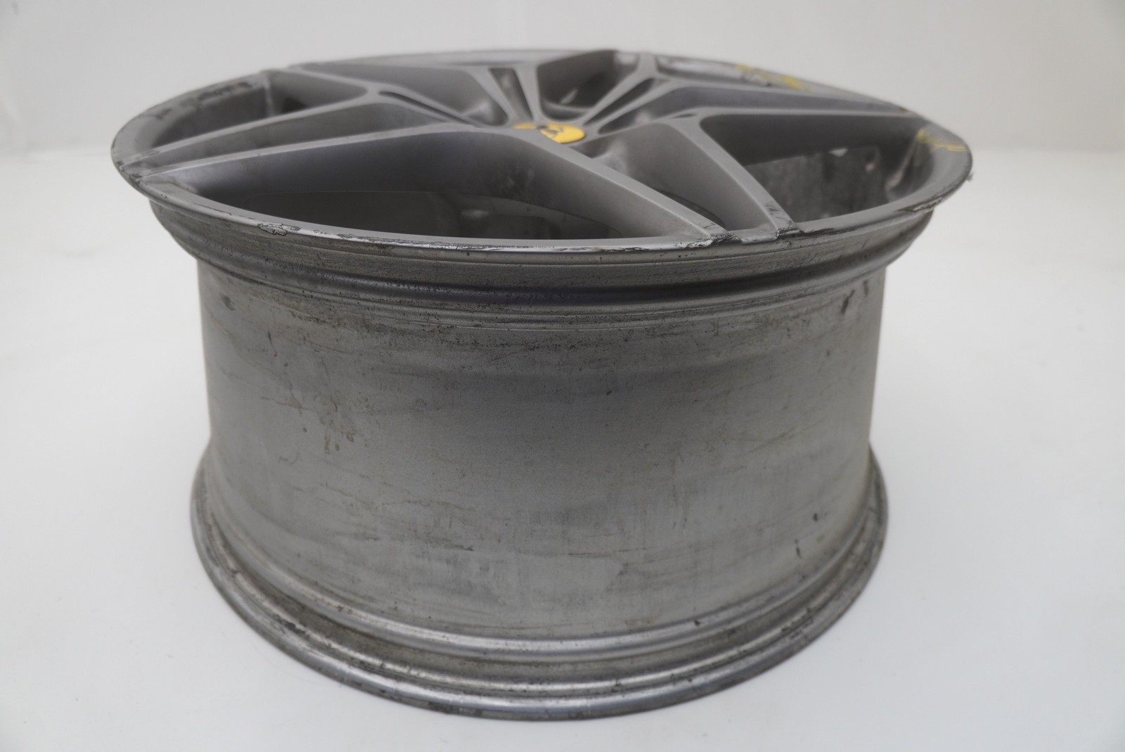 Ferrari California 2015-2018 Rear Wheel P/N 303334