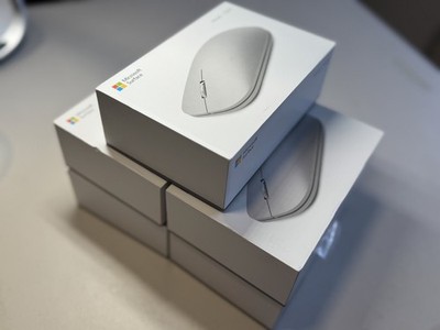 NEW Microsoft Surface Wireless Mouse Bluetooth 4.0 Gray BlueTrack 3YR-00001