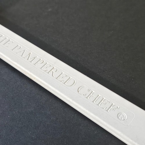 The Pampered Chef White 12" Rubber Kitchen Spatula Cooking Bakeware. Pre-owned - Picture 8 of 19