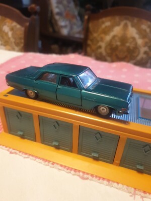 Opel Diplomat V8, Politoys référence 521, sans boîte, vert