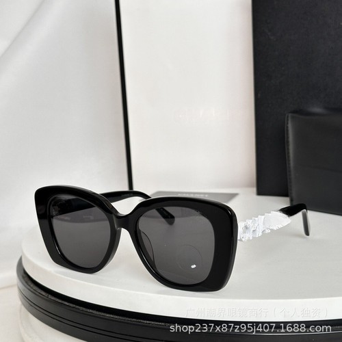 2025 NEWFashionable large frame sunglasses trendy men women ch5422 - Bild 4 von 9