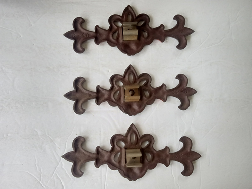 Vintage Cast Iron CURTAIN Drapery ROD Center Clip Ornaments 3 Ornate Rod Spacers - Picture 4 of 24