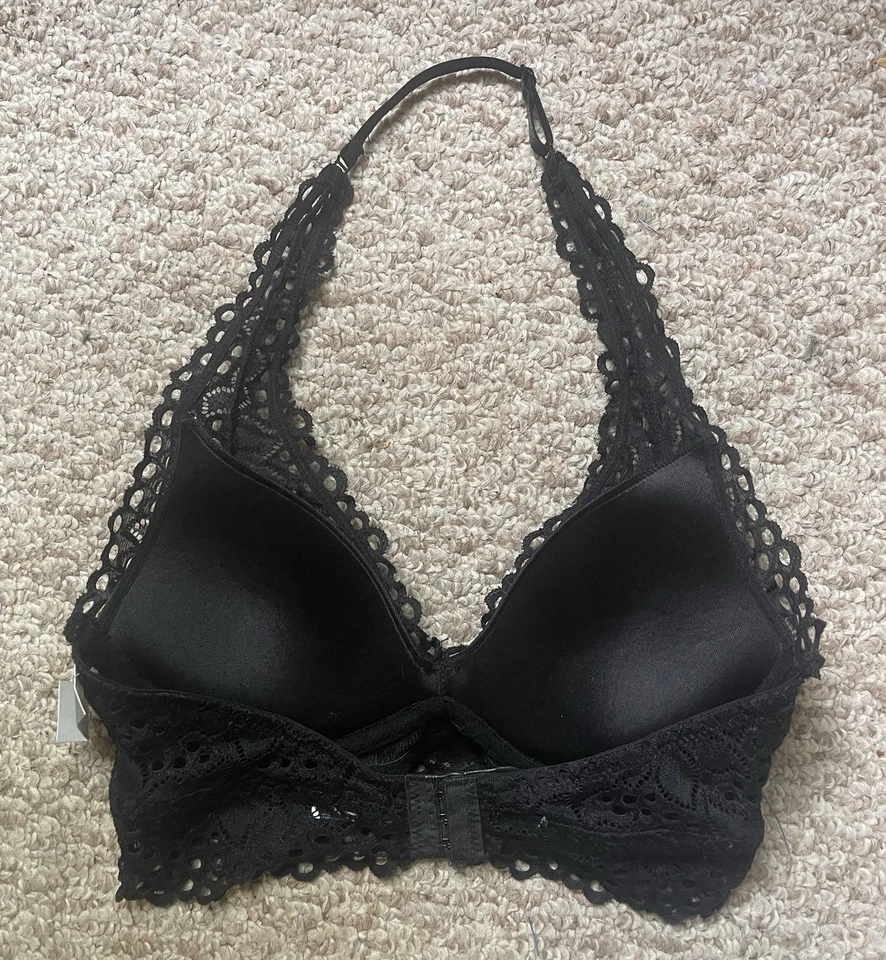 Bralette de encaje con aros negro Rue 21 para mujer talla XS-NUEVO CON ETIQUETAS Foto 3 de 4