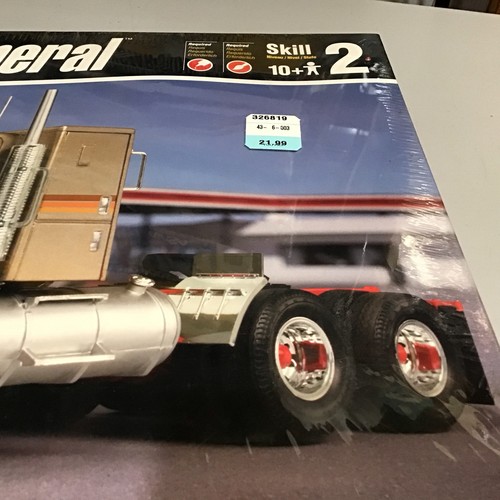 AMT 1/25 SCALE GMC GENERAL TRACTOR FACTORY SEALED KIT!! CIRCA 1999 | eBay