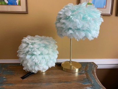 feather table lamp