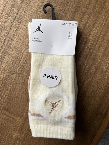 Nike Air Jordan Kids Crew Socks Cream Tan 3Y-5Y Women 4-6 2 Pair - Picture 2 of 6
