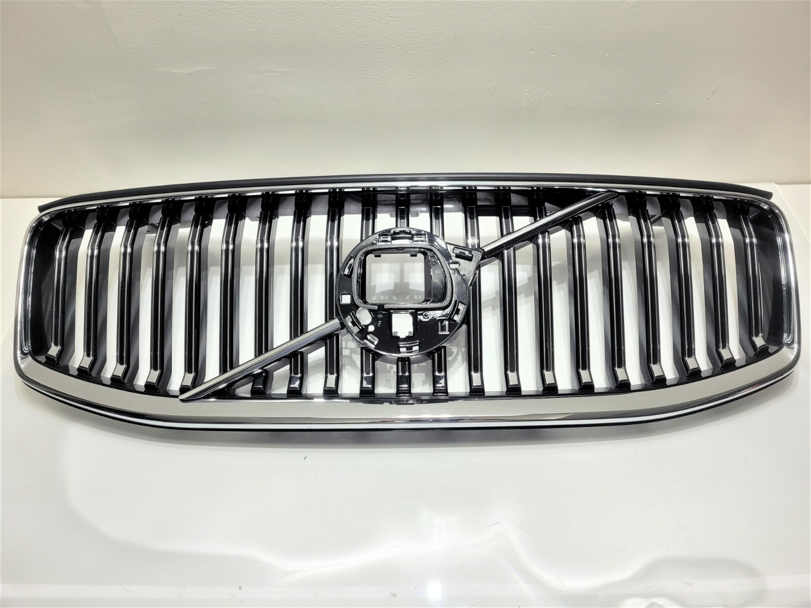 32291019 Front Grille Volvo XC90 2.0 Turbo Cat (250 hp) 2014 | eBay
