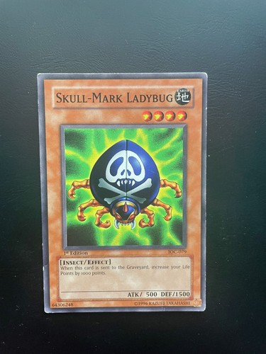 Yugioh Skull-Mark Ladybug IOC-079 1st Edition Common Damaged - Foto 3 di 4