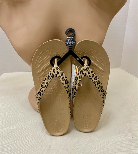 crocs leopard gold