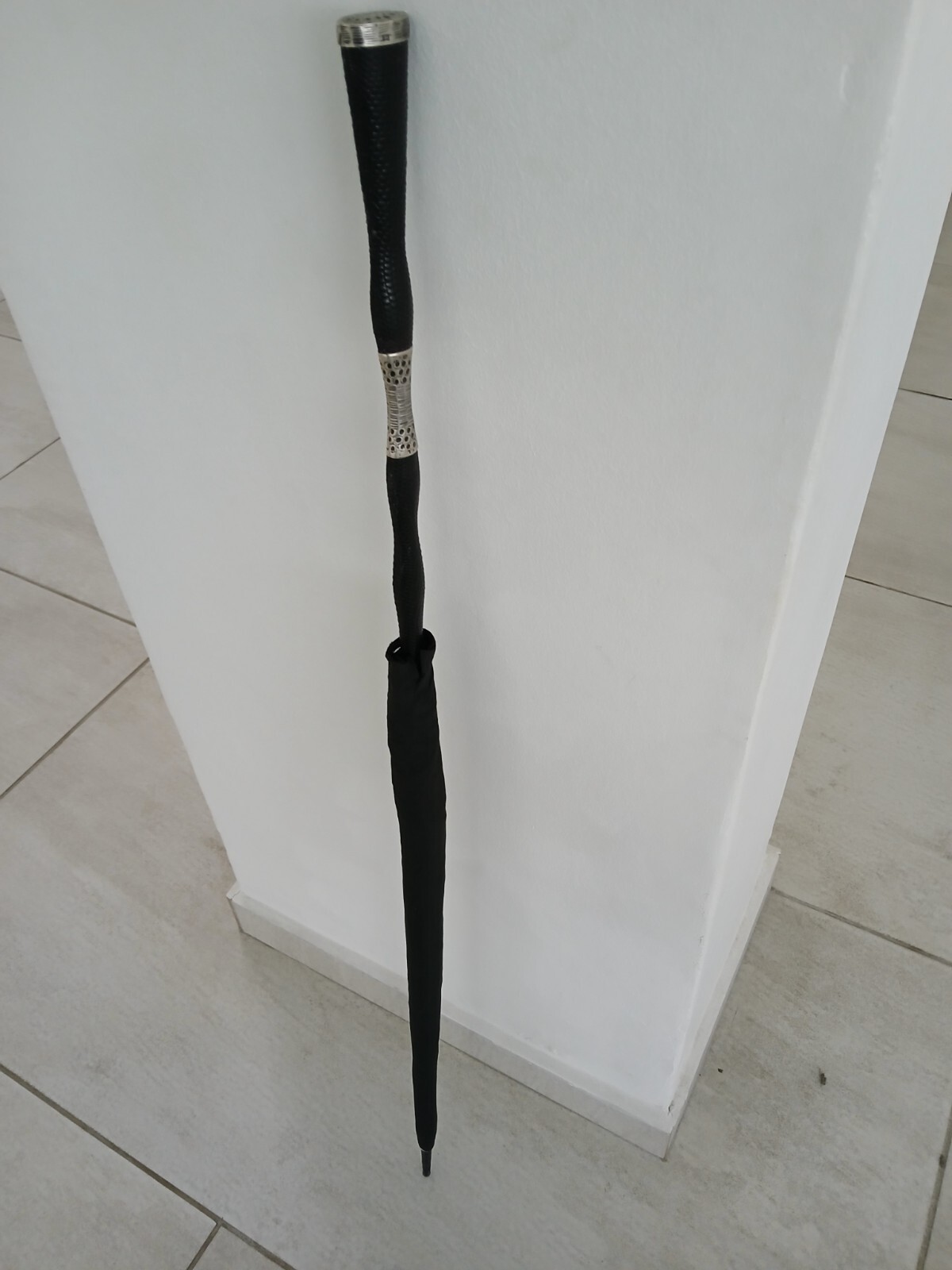 Foto 1 di 15