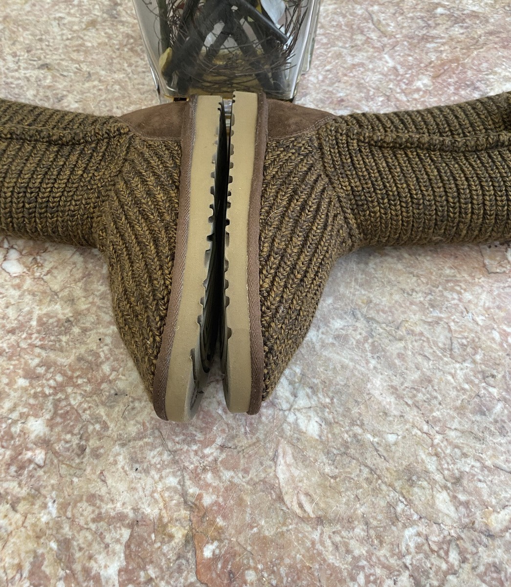 UGG Australia Women Classic Cardy Sheepskin Brown Knit Boot 5819