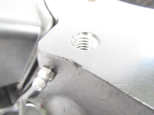 1985-87 Chevy/GMC truck 85-91 Suburban K5 HYDRAULIC CLUTCH BELLHOUSING #15530202 - Picture 6 of 12