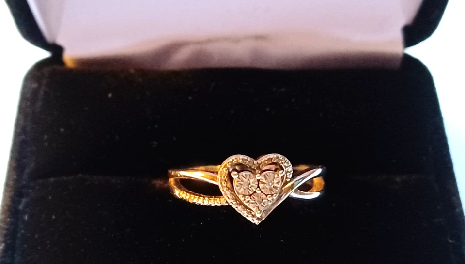 Anillo de plata de ley con corazón de diamantes Kay Jewelers tamaño - 7 1/2 Foto 2 de 4