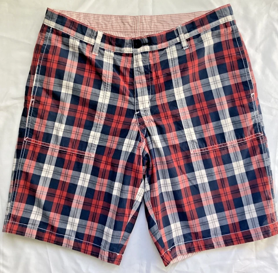 Shorts xadrez masculino Life After Denim tamanho 32 vermelho azul reversível - Imagem 2 de 4