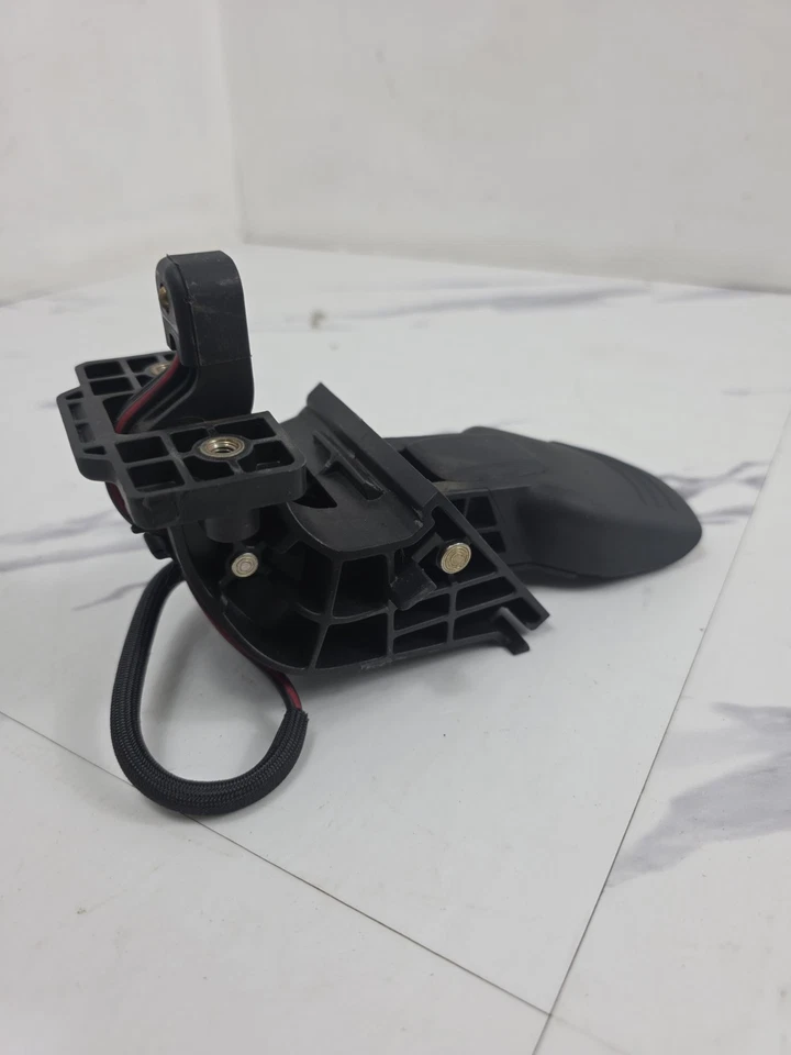 2002 - 2013 Avalanche & Escalade EXT Alavanca de Trava de Vidro para Janela Midgate - Imagem 4 de 4