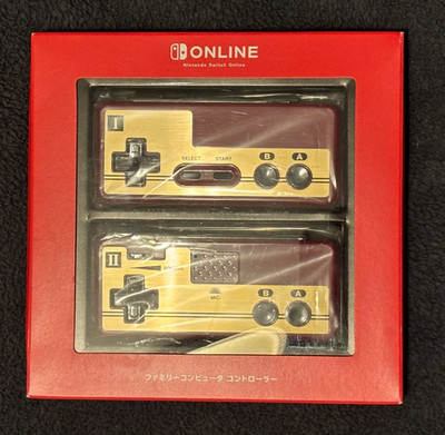 Nintendo Joy-con Famicom Limited Edition Controller (Switch) - Red