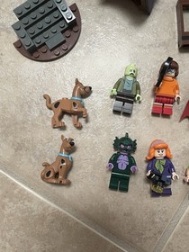 LEGO Scooby-Doo Incomplete Set Lot - 75901, 75902, 75903, 75904 Velma, Daphne