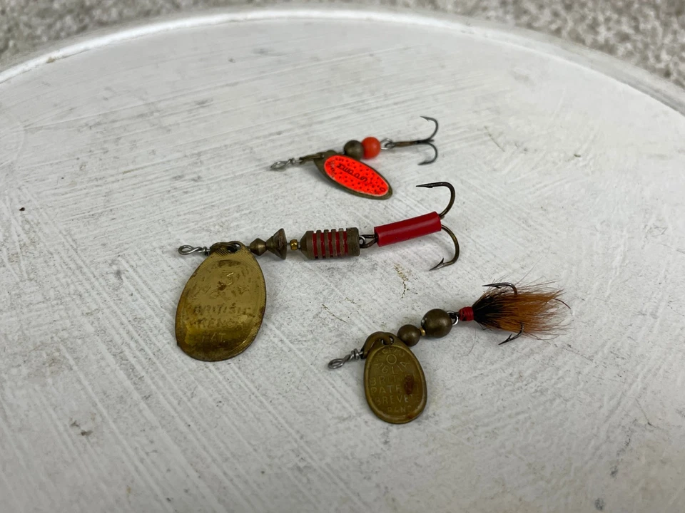 Lot of 3 Mepps Trout Spinner Fishing Lure Bait 0/3 Multicolor - Image 2 of 4