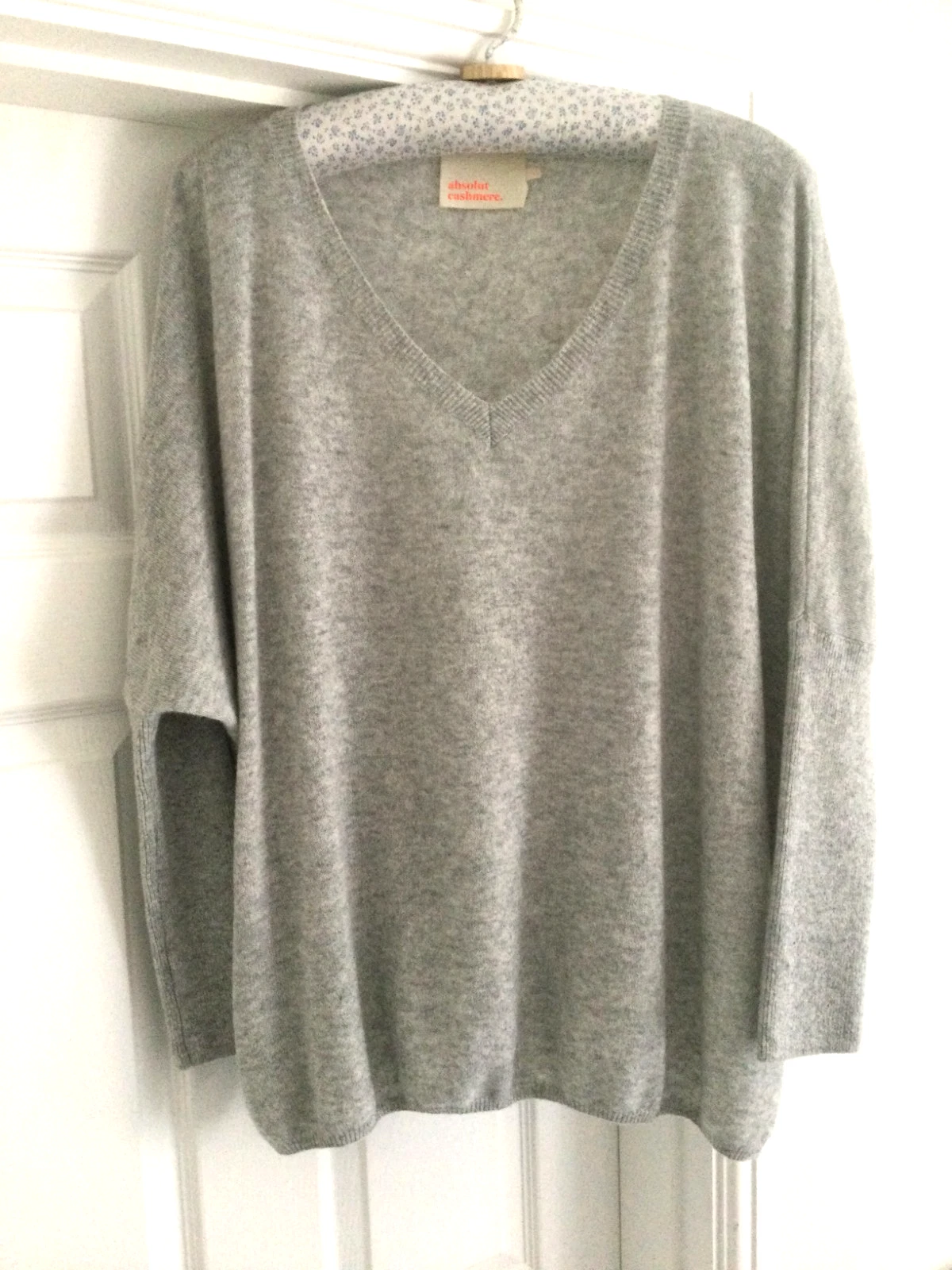 Ladies ABSOLUT CASHMERE v neck poncho sweater/jumper L/XL in Light Heather Grey